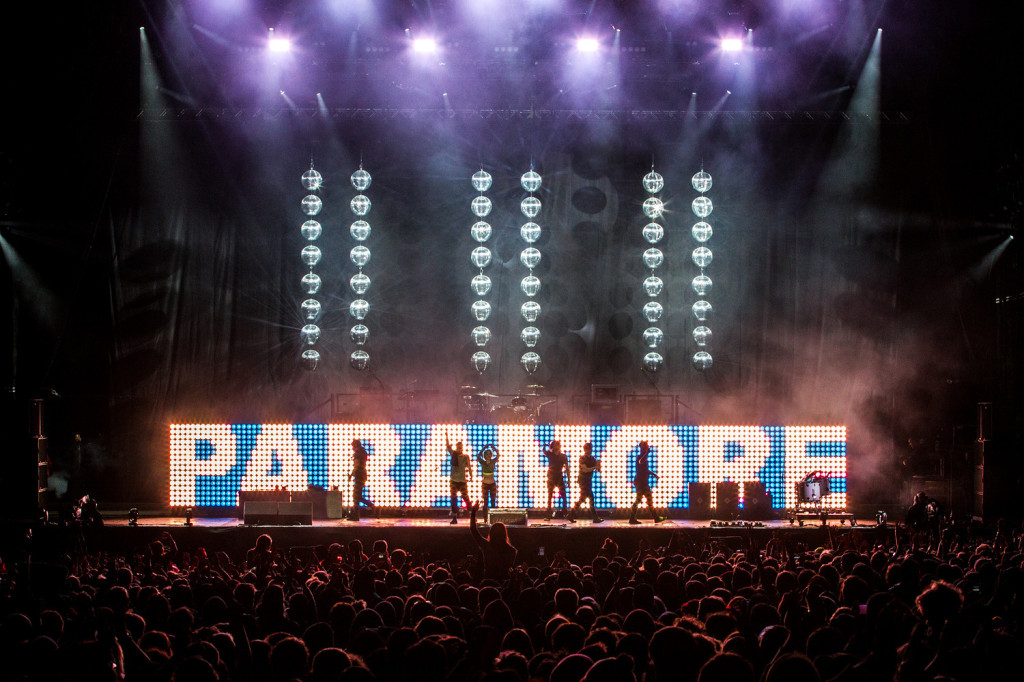 paramore19_api_hnxtVictor